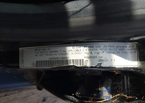 2000 Audi S4 2.7T z USA, uszkodzony, nr VIN WAUDD68D5YA088367